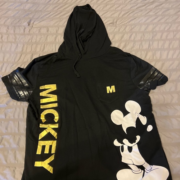 Mickey Mouse hooded short sleeved tshirt - Picture 2 of 7